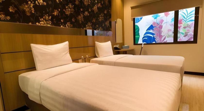 Mine Home Hotel By Sovia Bandung Exterior foto